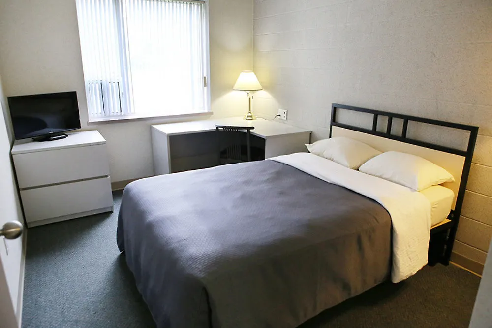 Residence&Conference Centre - Hamilton 2*,